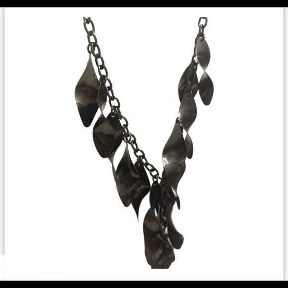Gun metal gray dangle silver chain Necklace - Picture 2 of 8